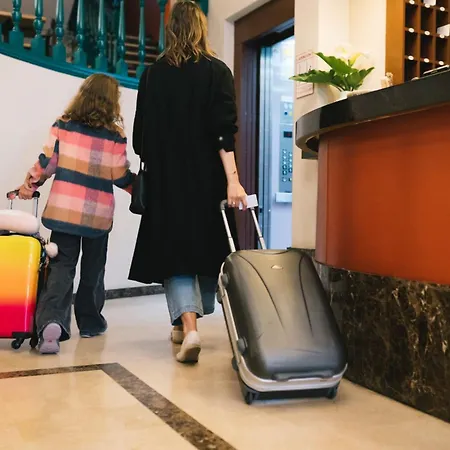 San Miguel 2* Gijón