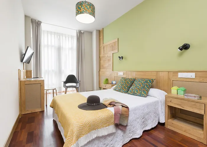 San Miguel 2* Gijón